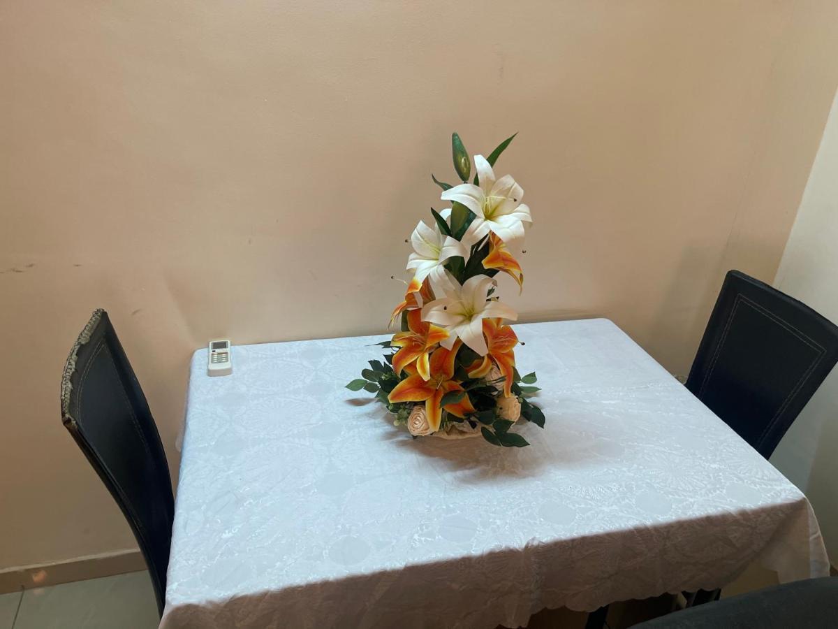 Km'S Cozy Spacious Calm Appart Meuble Yaounde Ngoại thất bức ảnh