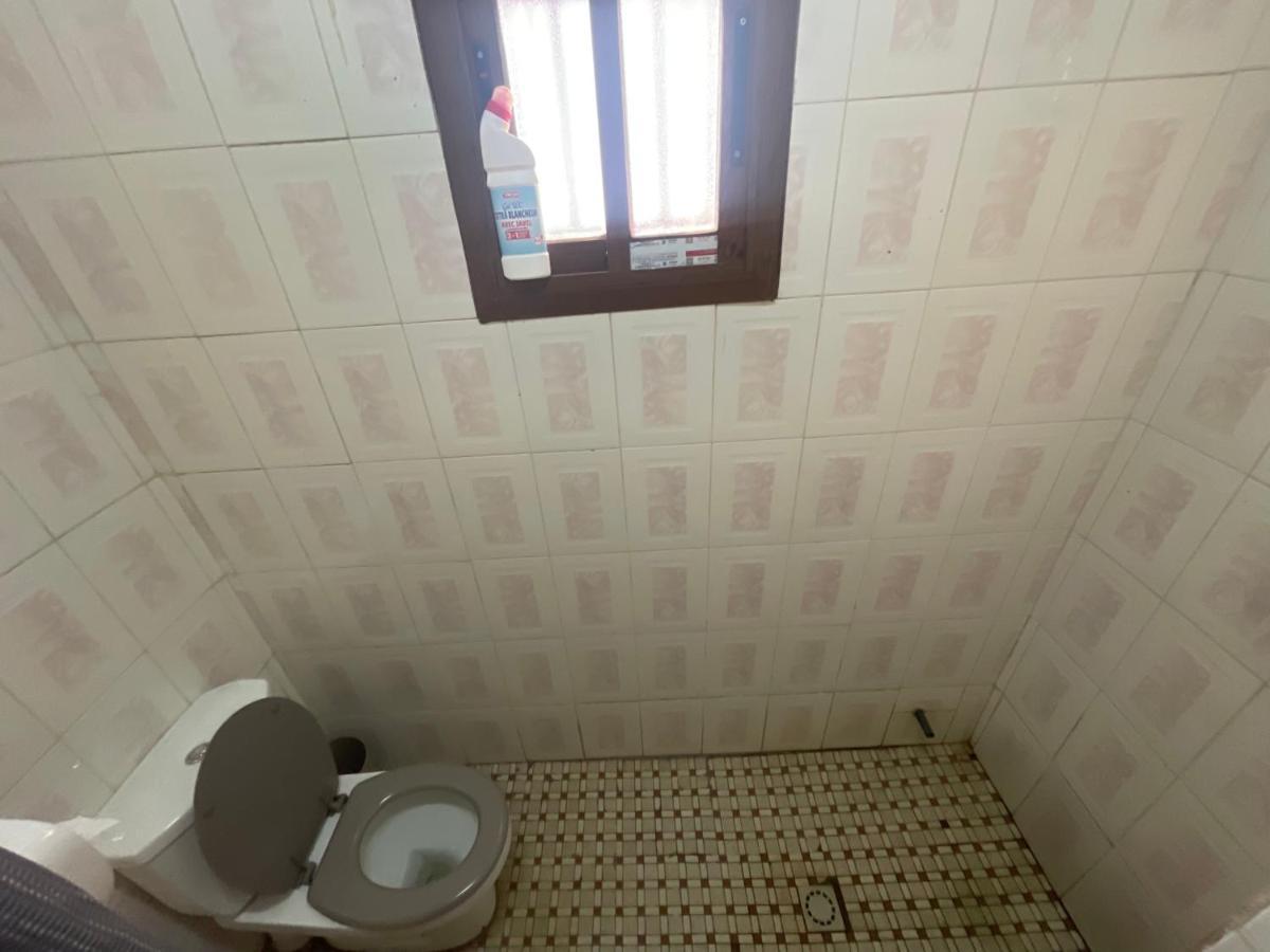 Km'S Cozy Spacious Calm Appart Meuble Yaounde Ngoại thất bức ảnh