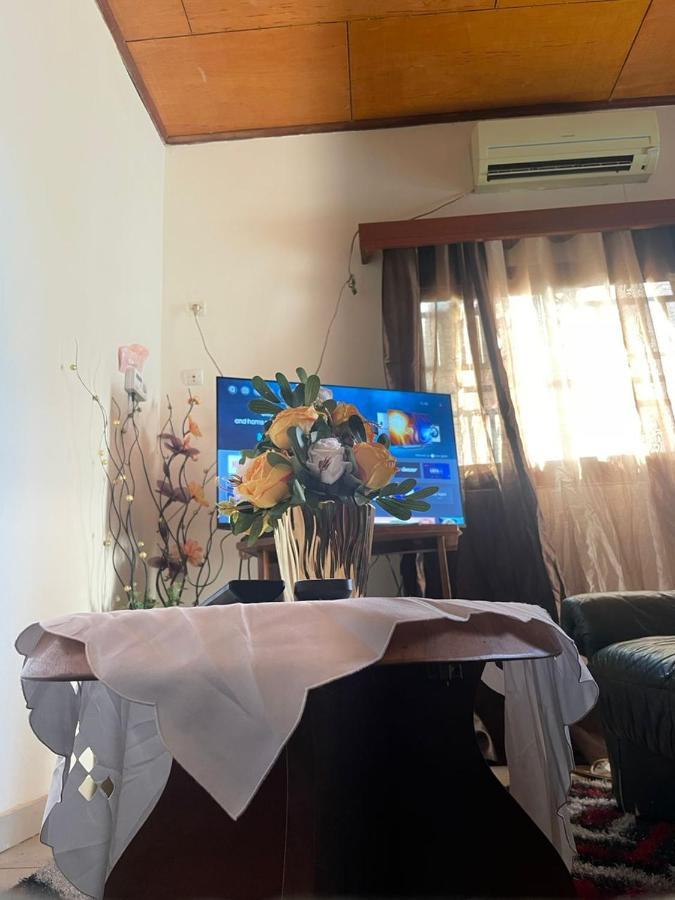 Km'S Cozy Spacious Calm Appart Meuble Yaounde Ngoại thất bức ảnh